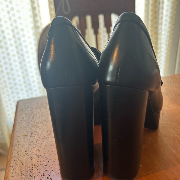 Coach Heels - Picture 2 of 5